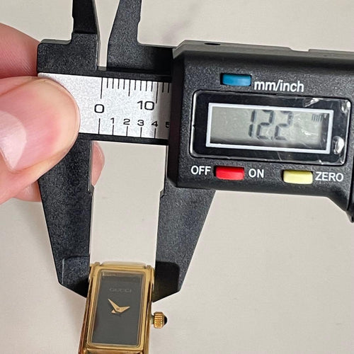 Gucci Watch (Quartz) 1500