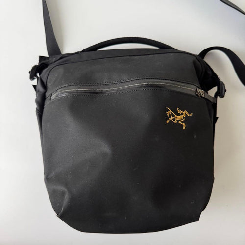 Arc'Teryx Shoulder Bags Arro 8