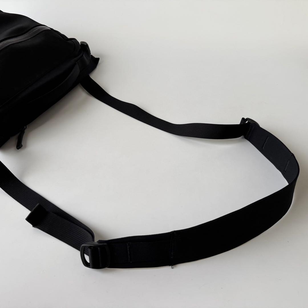 Arc'Teryx Shoulder Bags Arro 8