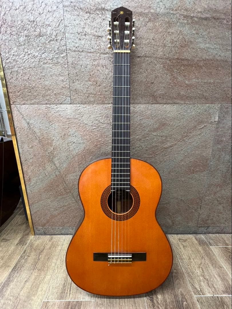 Yamaha Classical Guitars G-120D G015