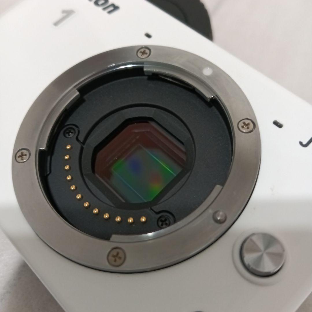 Nikon Mirrorless Interchangeable Lens Cameras 1 J1 2755