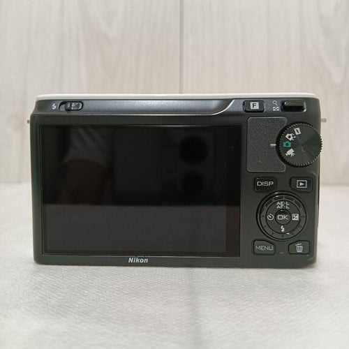 Nikon Mirrorless Interchangeable Lens Cameras 1 J1 2755