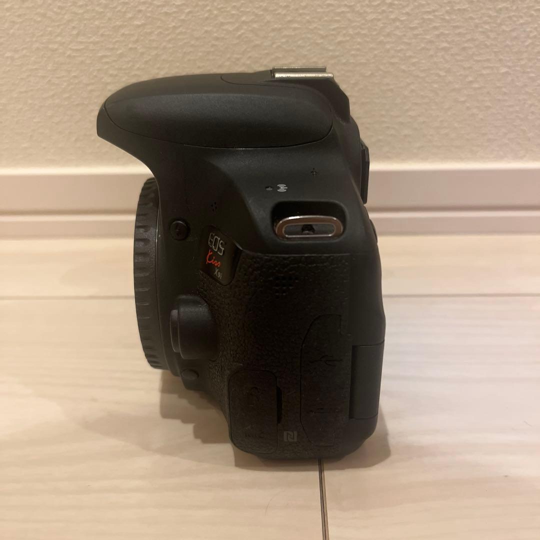 Slr Camera (Film) Canon Eos Kiss X9I