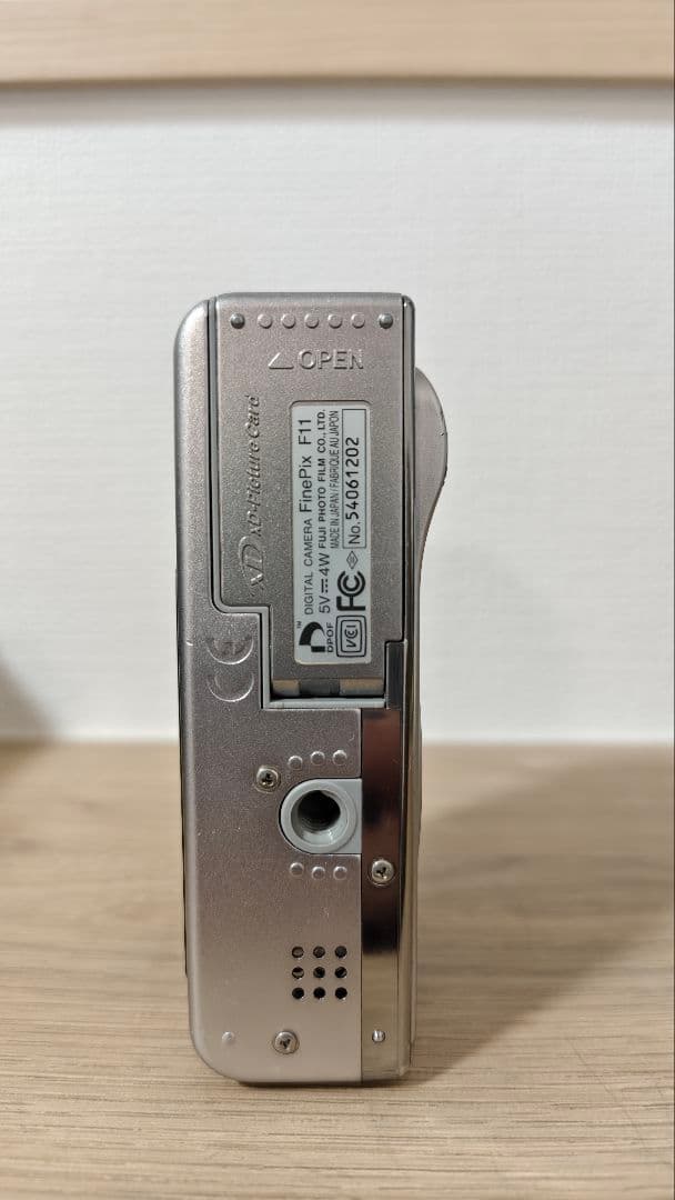 Fujifilm Compact Digital Camera Finepix F11