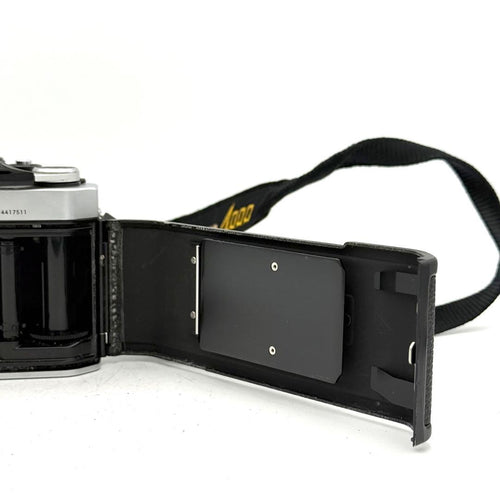 Slr Cameras (Film) Nikon Fe