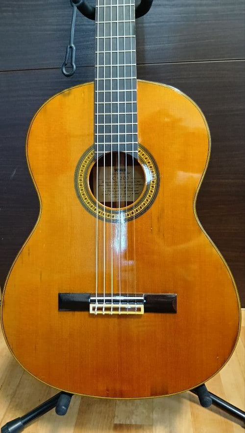 Yamaha Classical Guitars C-200