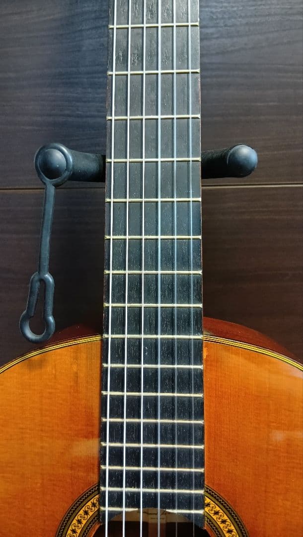 Yamaha Classical Guitars C-200