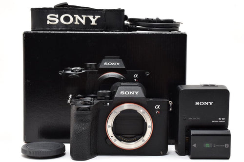 Appareils photo à objectifs interchangeables sans miroir Sony 7R V