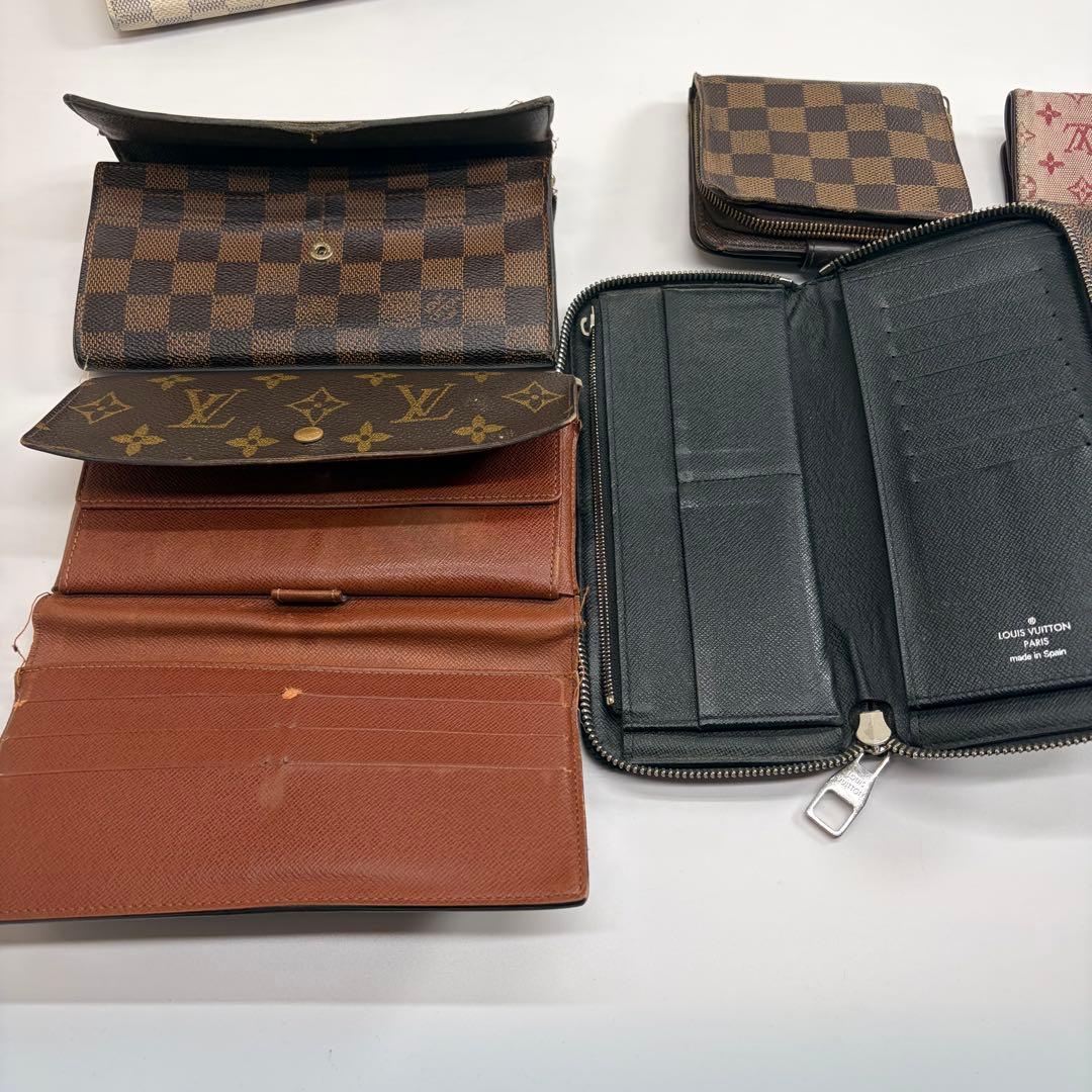 Louis Vuitton Long Wallets 9