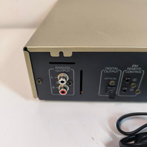 Cd Sacd Players Onkyo C-711M