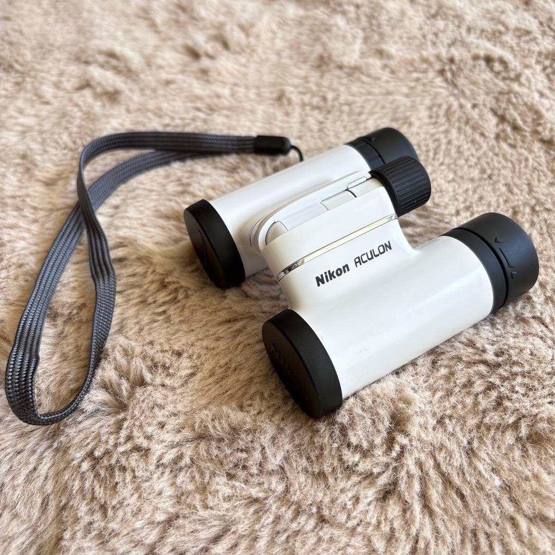 Nikon Binoculars Opera Glasses Aculon T01 8X21