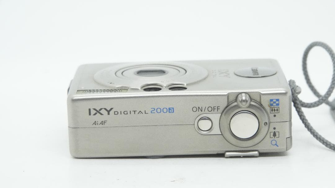 Compact Digital Cameras F3215 Canon Ixy 200A