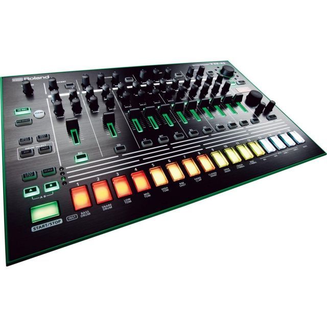 Others Roland Aira Tr-8 Rhythm Performer