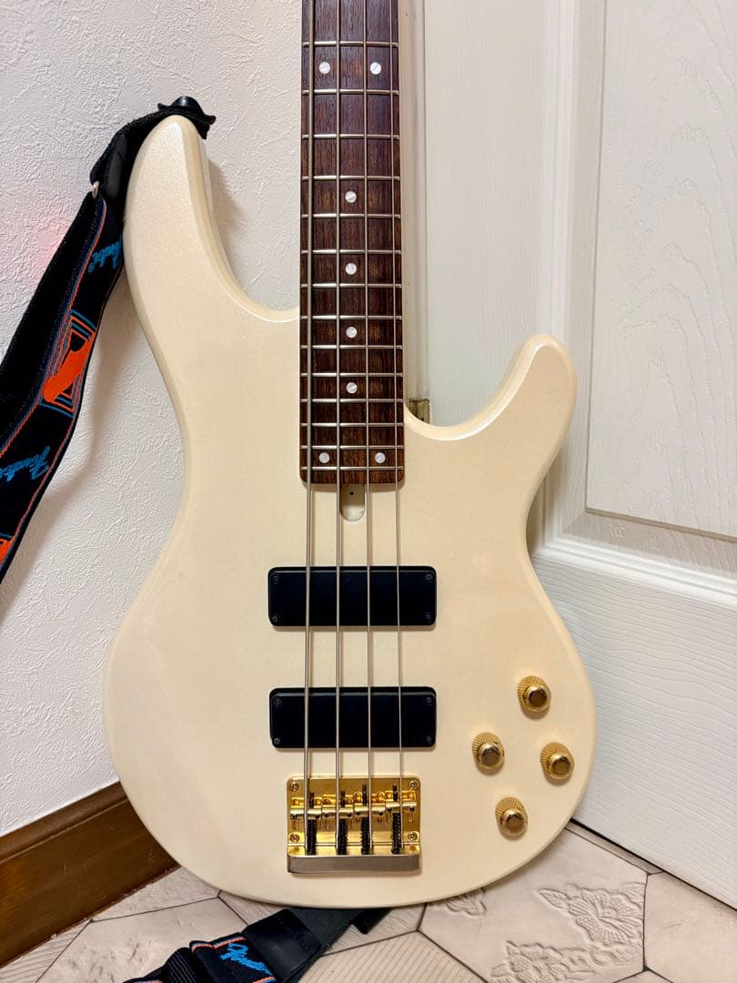 Yamaha Electric Basses Bb G4S