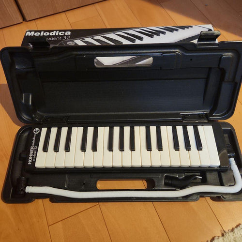 Hohner Keyboard Harmonica Pianica 32 Melodica Student32