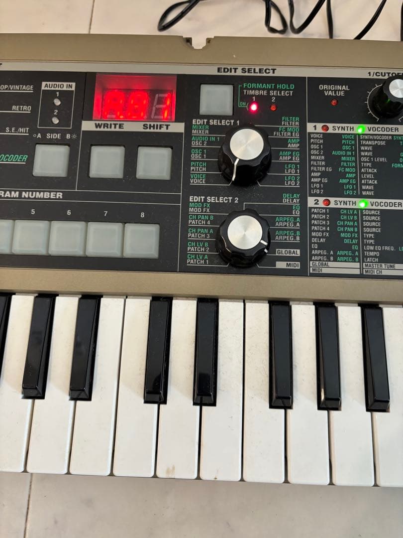 Korg Analog Synthesizer Micro Ok