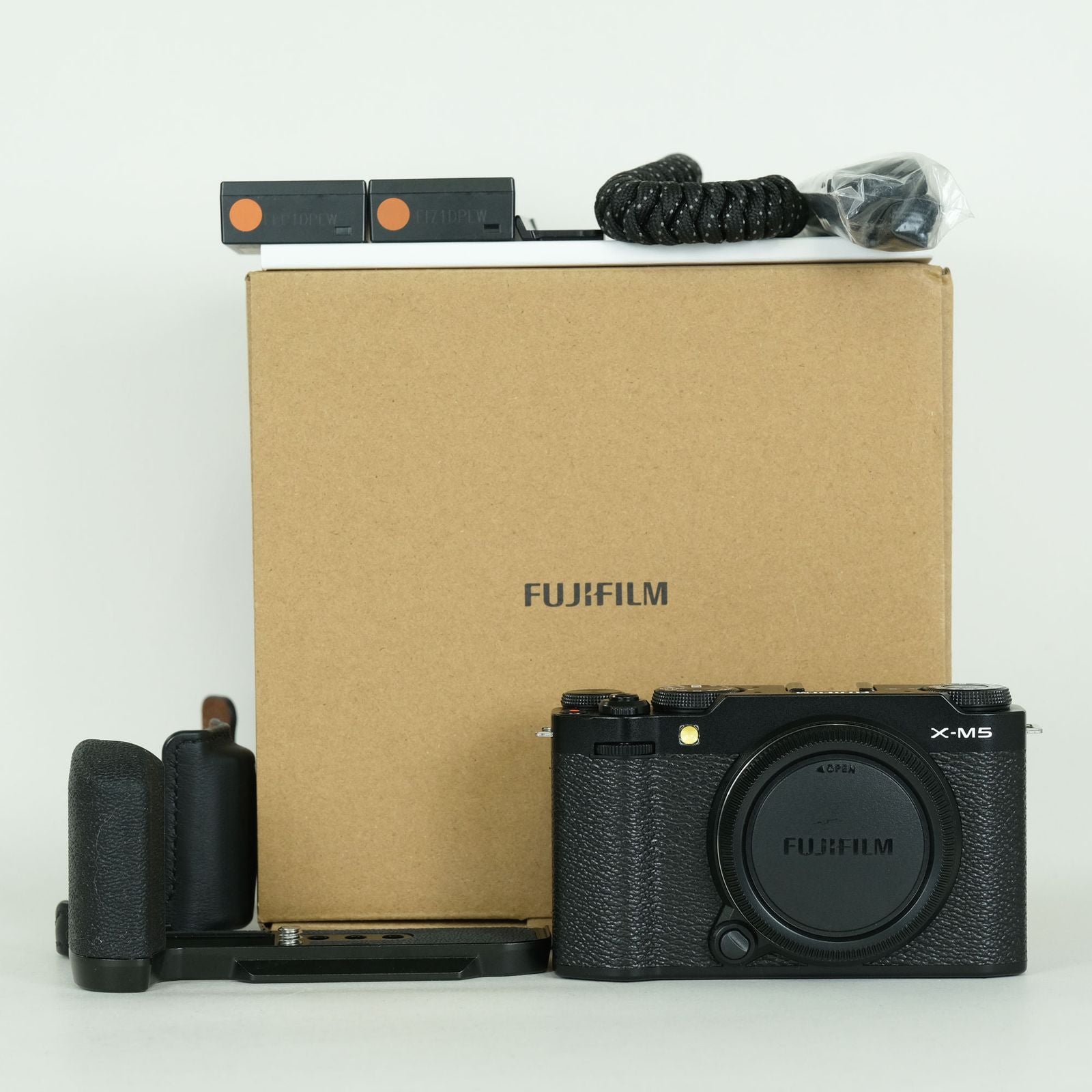 Fujifilm Mirrorless Interchangeable Lips 1,000 X-M5 X