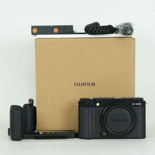 Fujifilm Mirrorless Interchangeable Lips 1,000 X-M5 X