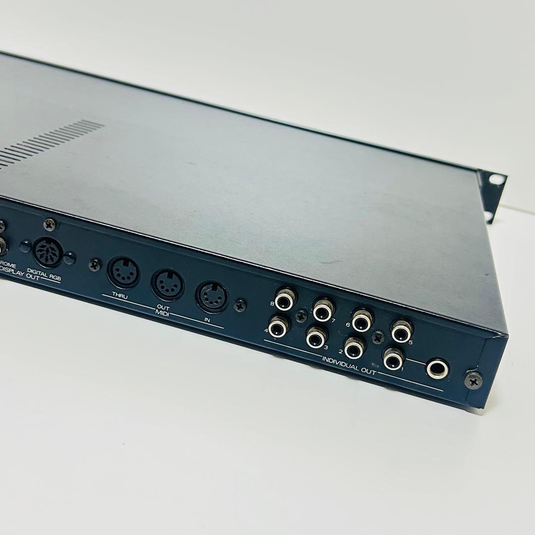 Roland Samplers S-330
