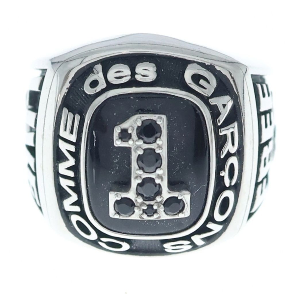 Comme Des Garcons Ring Happy Holidays Live Free Champion