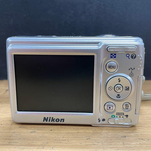 Nikon Compact Digital Cameras Coolpix L12