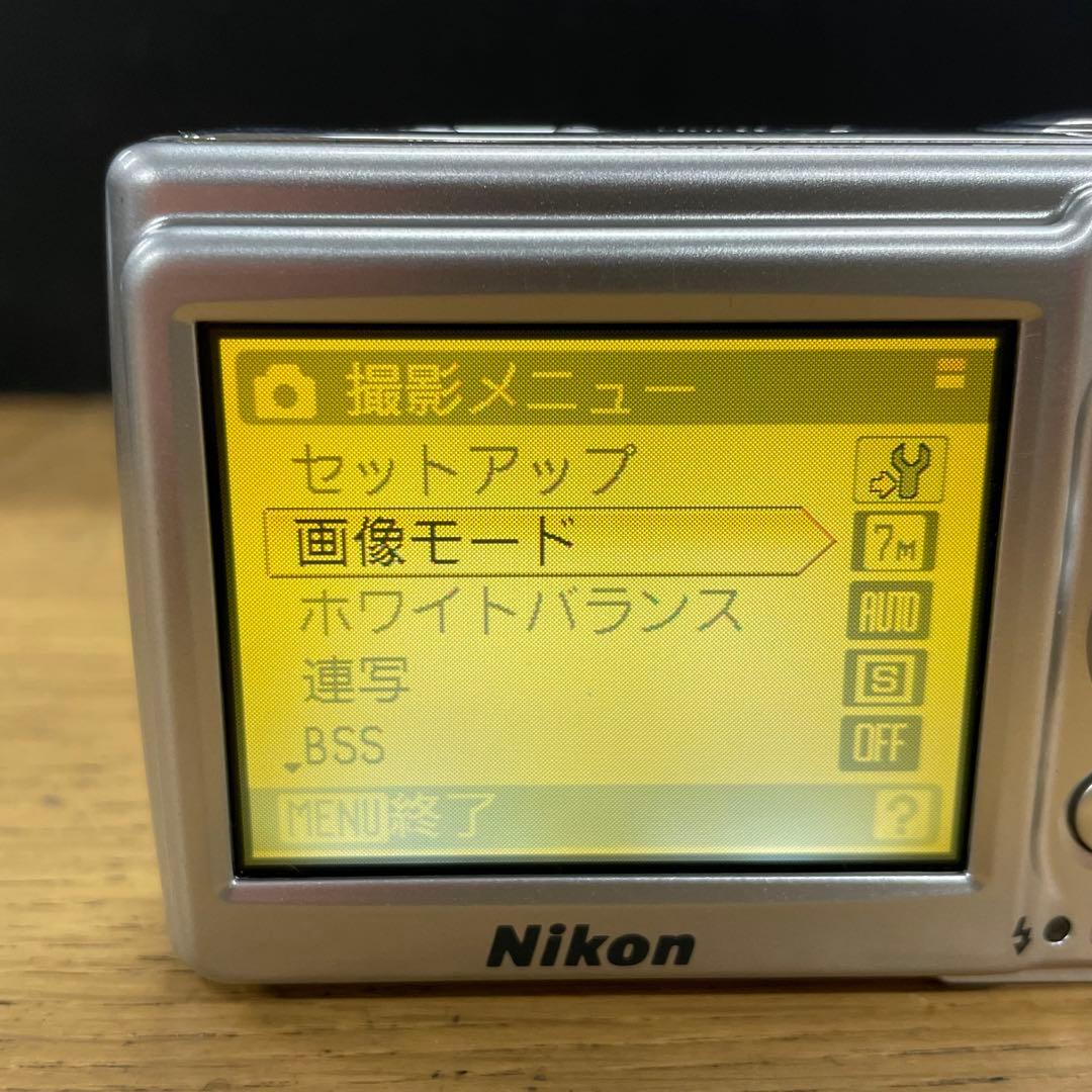 Nikon Compact Digital Cameras Coolpix L12
