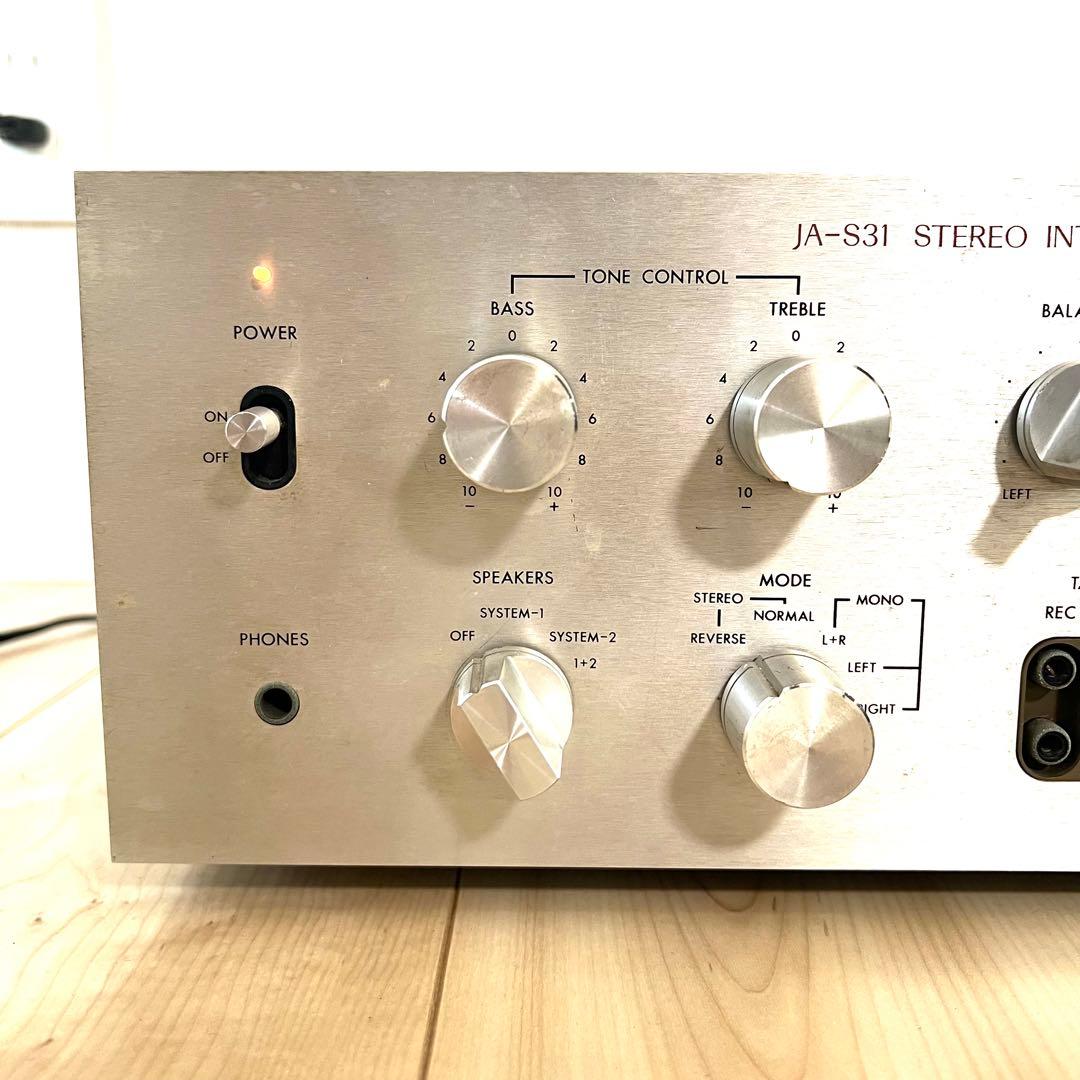 Victor Integrated Amplifiers Ja-S31