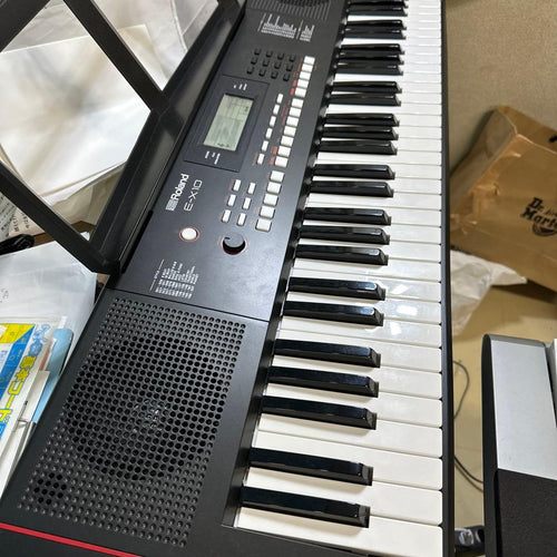 Roland Keyboards Digital Pianos E-X10