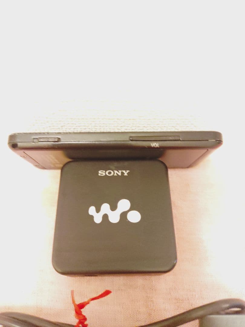 Sony Digital Audio Player Nw-E083