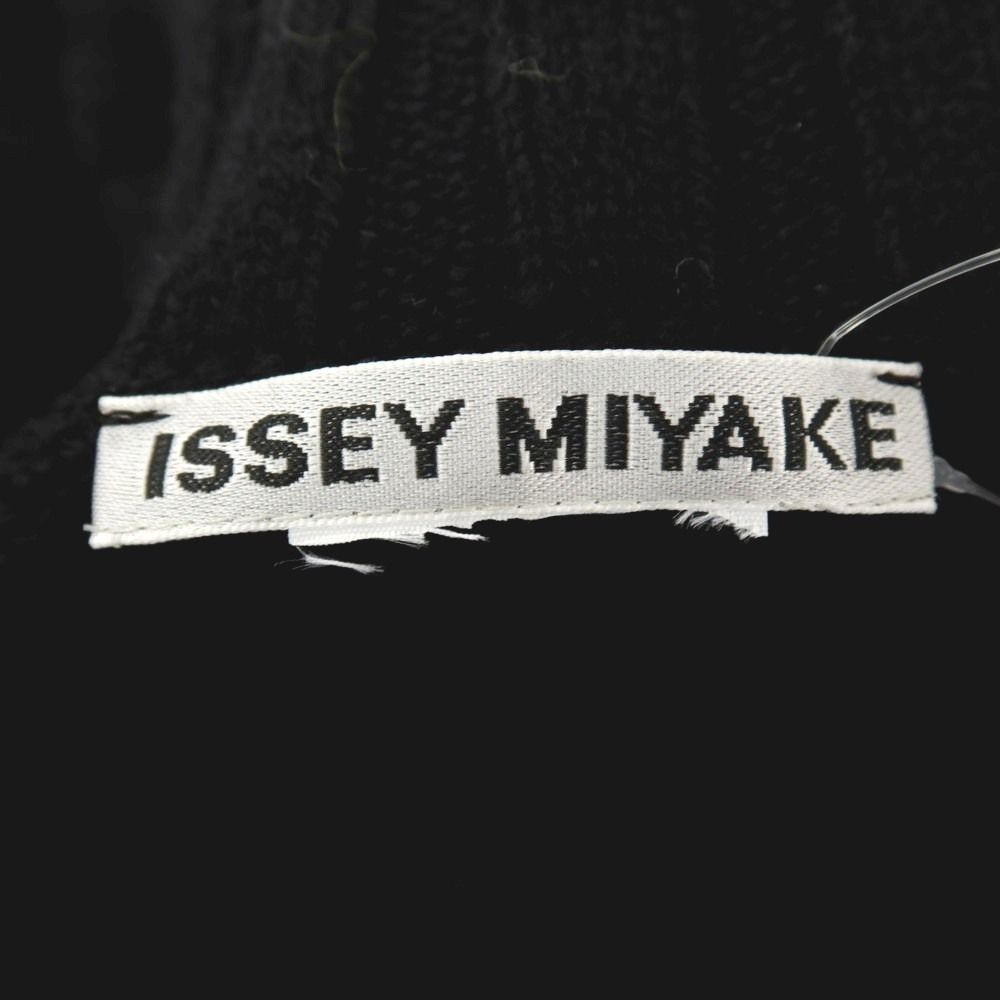 Issey Miyake No Sleeve 2025 L