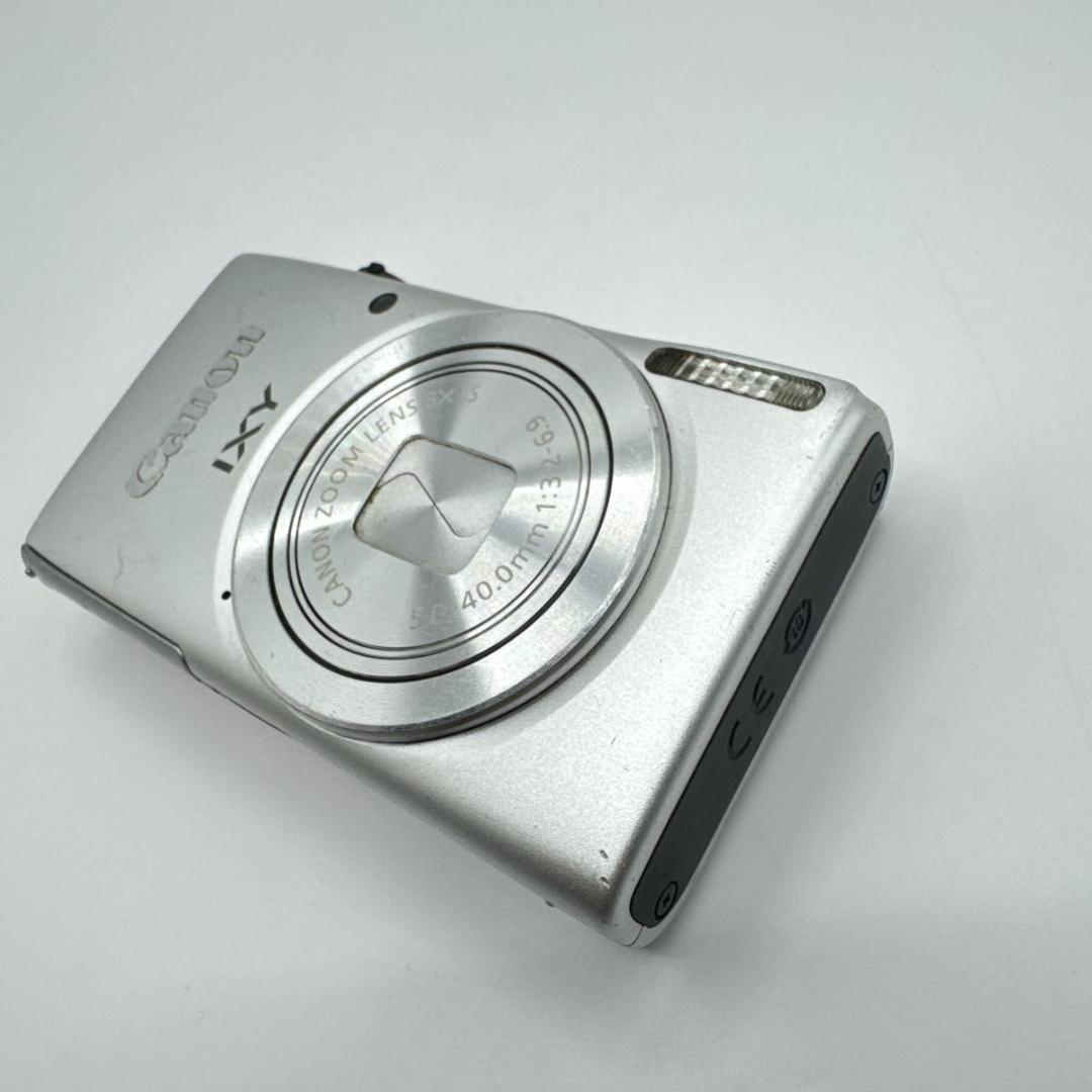 Compact Digital Camera Canon Ixy 100F