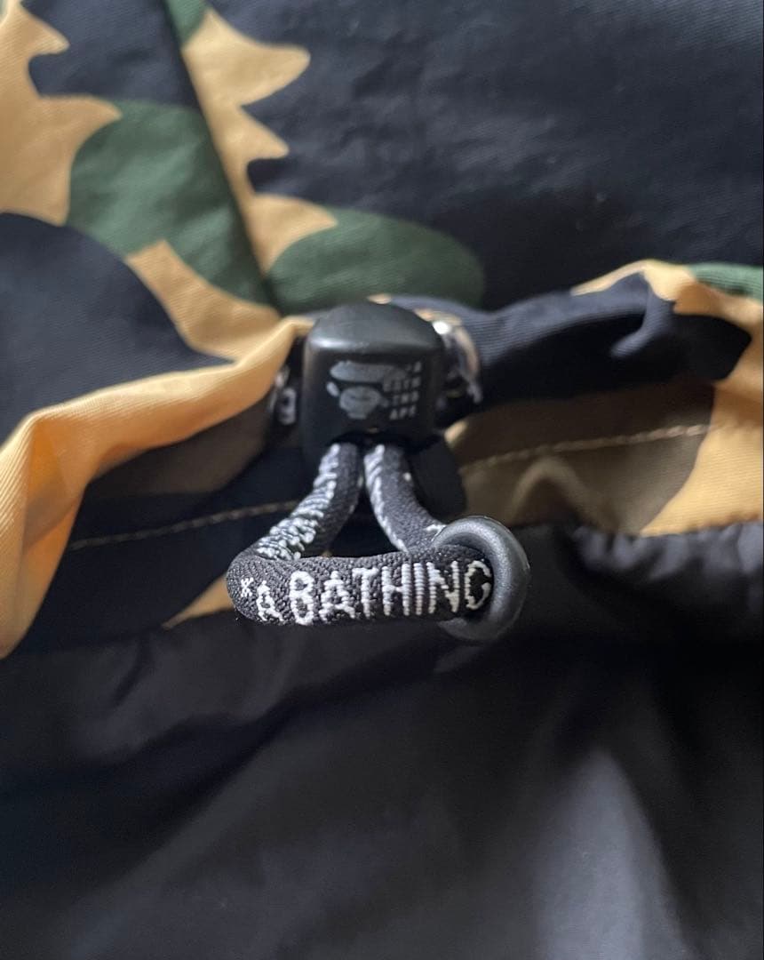 Parkas de montaña A Swimming Ape 1St L Y2K camuflaje amarillo