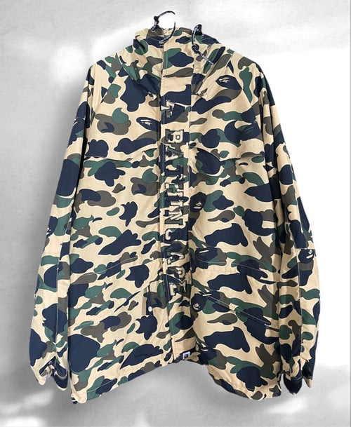 Parkas de montaña A Swimming Ape 1St L Y2K camuflaje amarillo