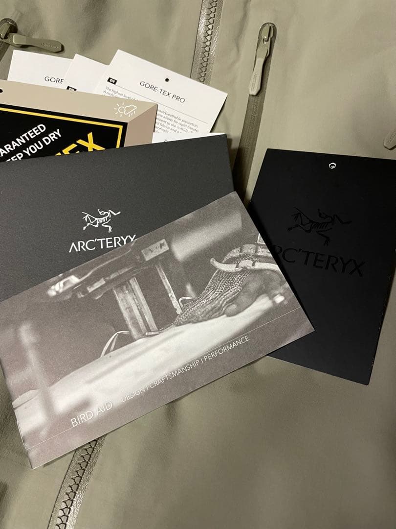 Arc'Teryx Nylon Jacket Arc Beta Sv Distortion Bird Aid