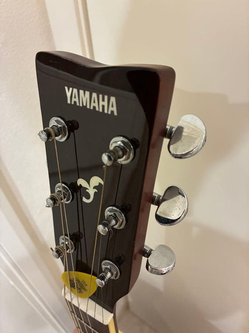 Yamaha Acoustic Guitars Fs820