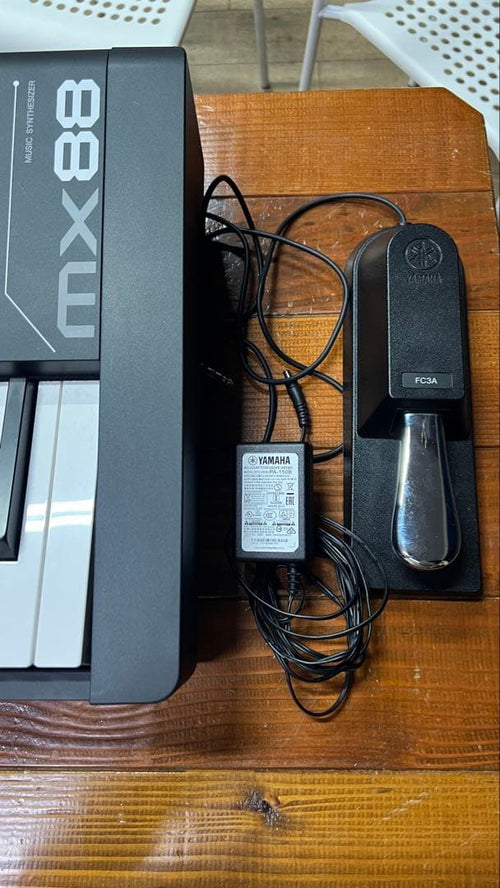 Keyboards Digital Pianos Yamaha Mx88