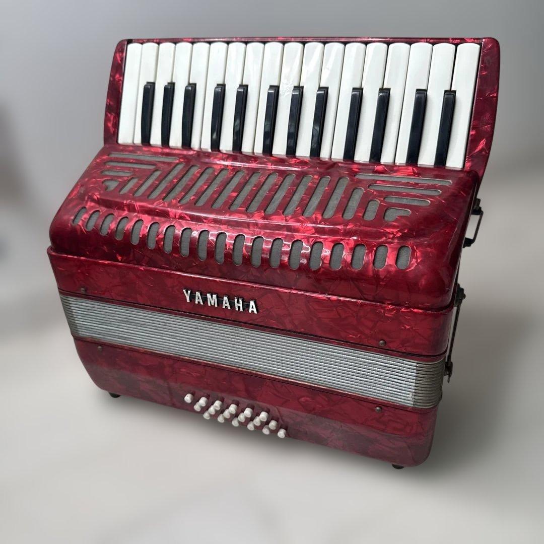 Yamaha Accordions Ya-18