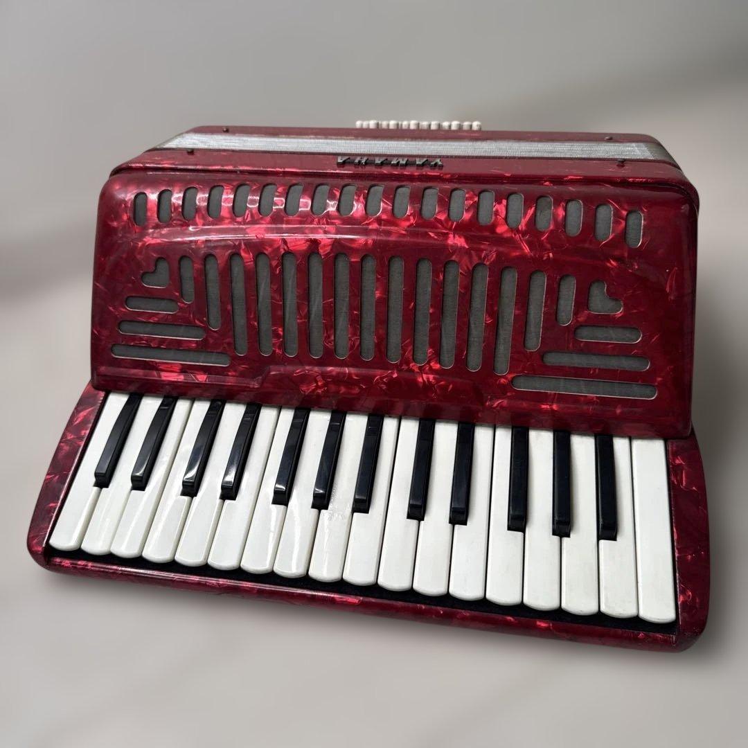 Yamaha Accordions Ya-18