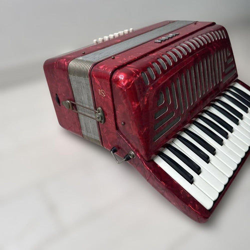 Yamaha Accordions Ya-18