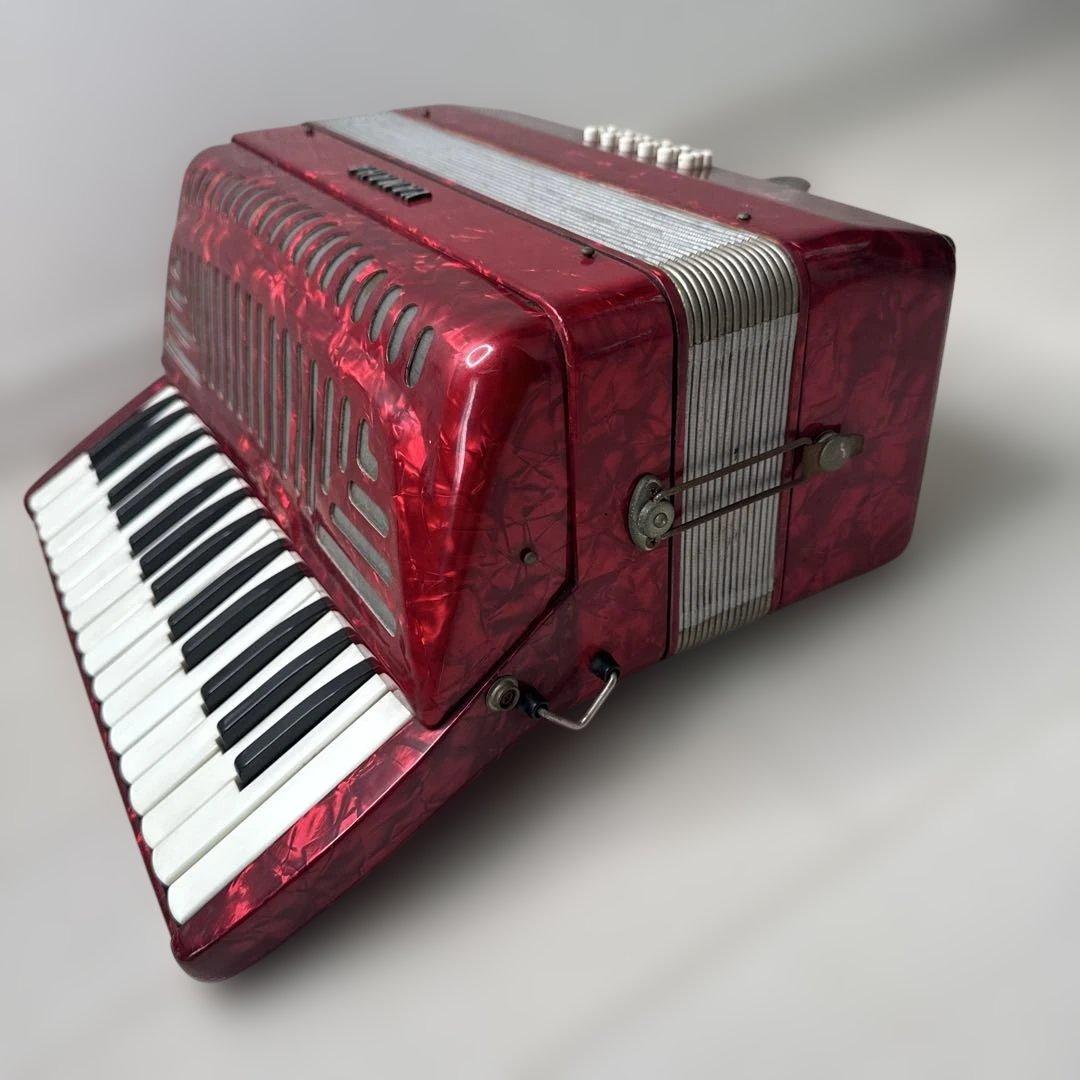 Yamaha Accordions Ya-18