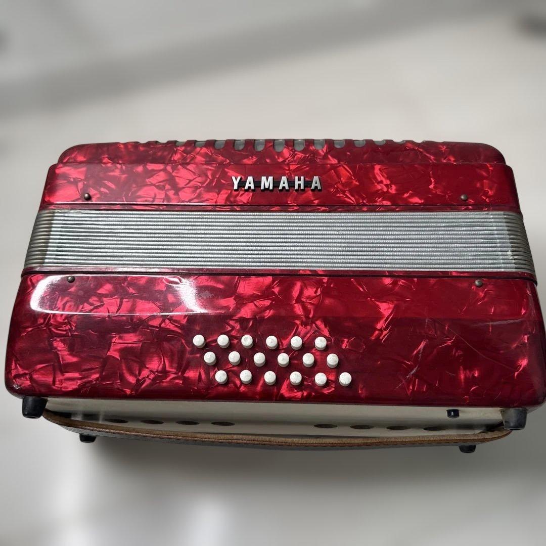 Yamaha Accordions Ya-18