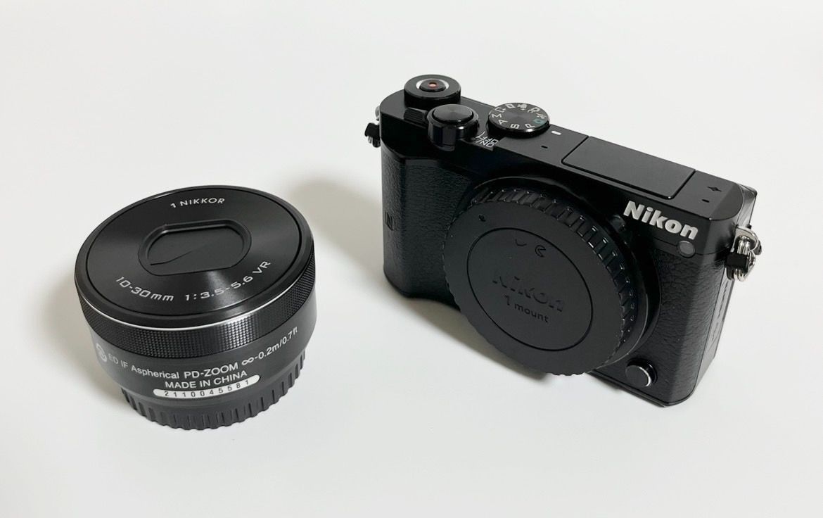 Nikon Compact Digital Camera 4425 1 J5 26801603030708