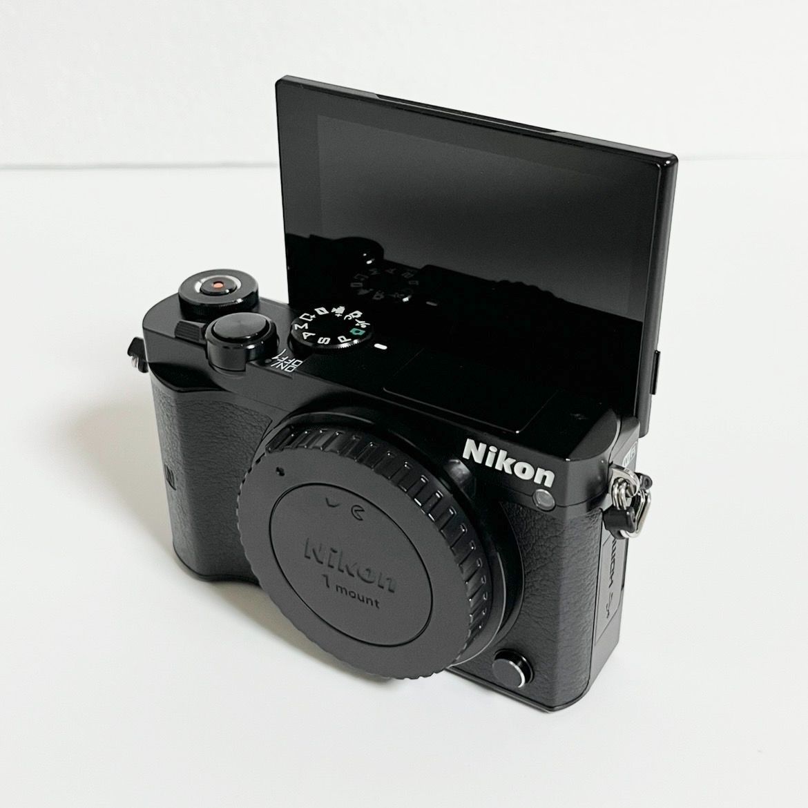 Nikon Compact Digital Camera 4425 1 J5 26801603030708