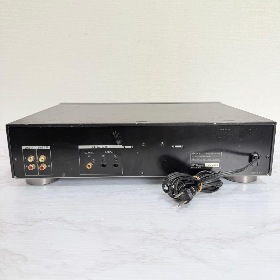 Sony Cd, Md Cassette Decks Dtc-690 Dat