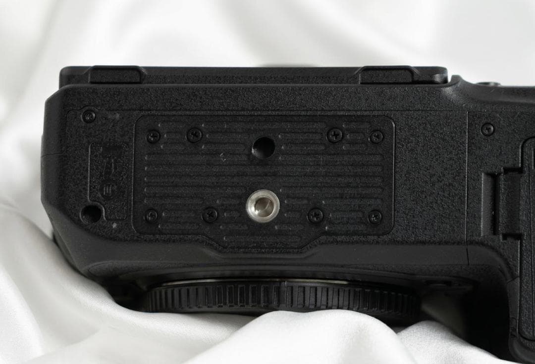 Nikon Mirrorless Interchangeable Lens Cameras Z8