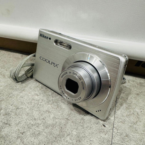 Compact Digital Cameras Nikon Coolpix S200