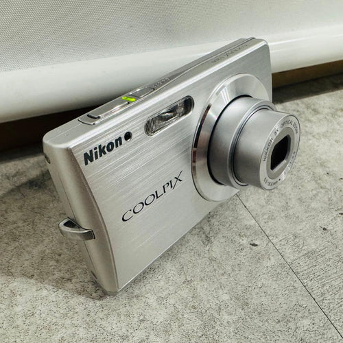 Compact Digital Cameras Nikon Coolpix S200