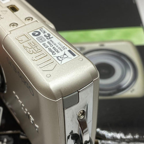 Pentax Compact Digital Cameras Optio E70