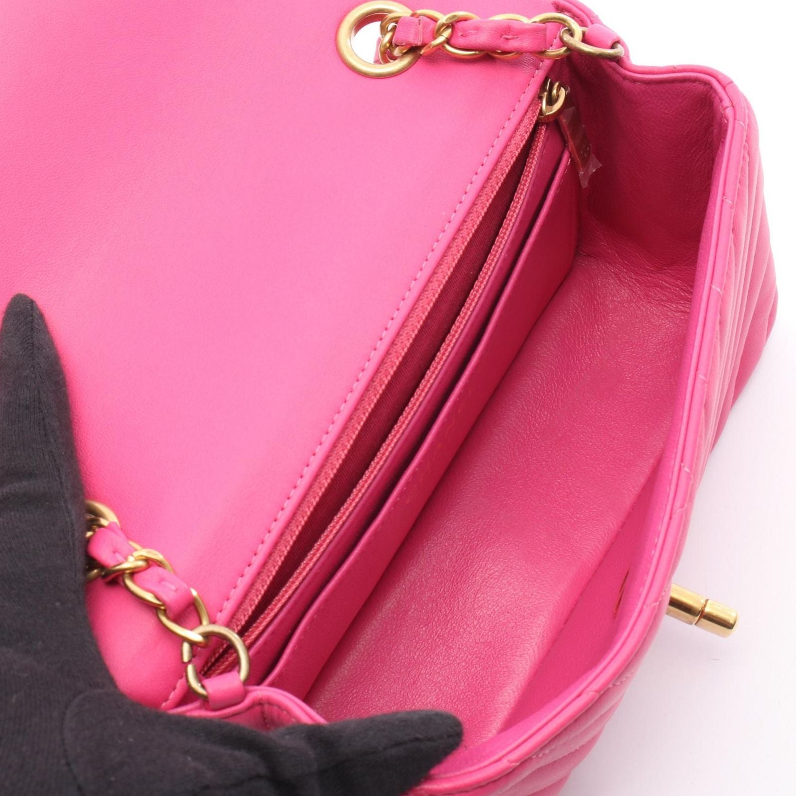 Chanel Shoulder Bag V 20 A69900
