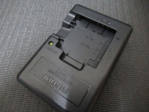 Fujifilm Compact Digital Camera Finpix Sd 1600 3.0 F550Exr
